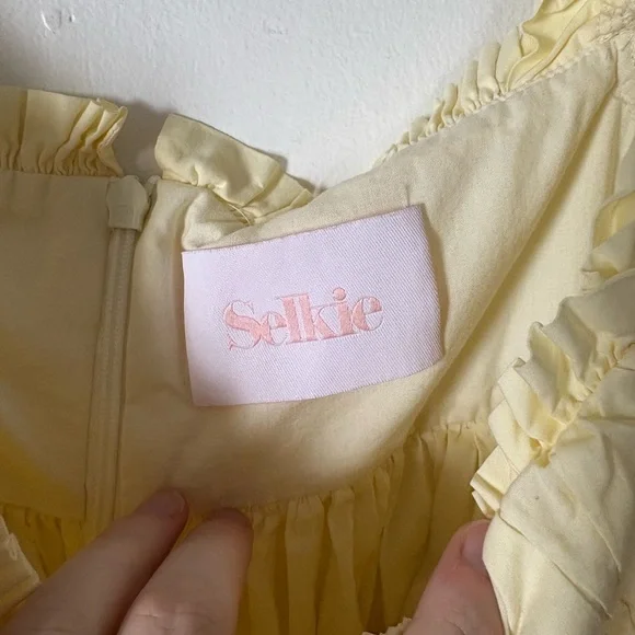 Selkie Bebe seashell dress in dole whip - Picture 4 of 5